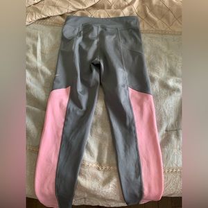 Kids grey Nike leggings